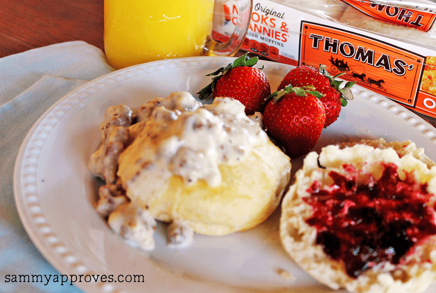 Country Style Biscuits & Gravy Perfect for Mother's Day Brunch!