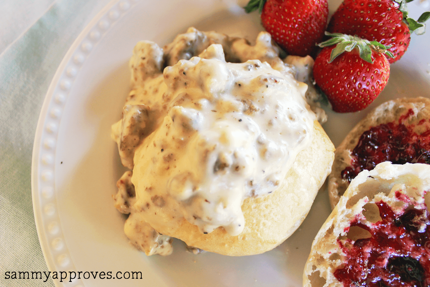 country-style-biscuits-gravy-perfect-for-mother-s-day-brunch