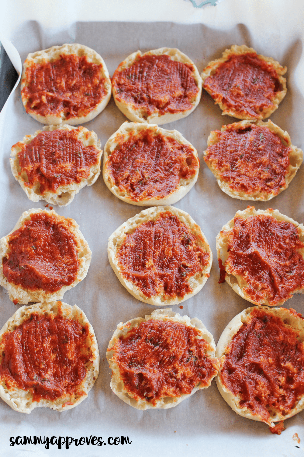 Silly Pizza Faces Fun Recipe for Kids Lunch This Summer!