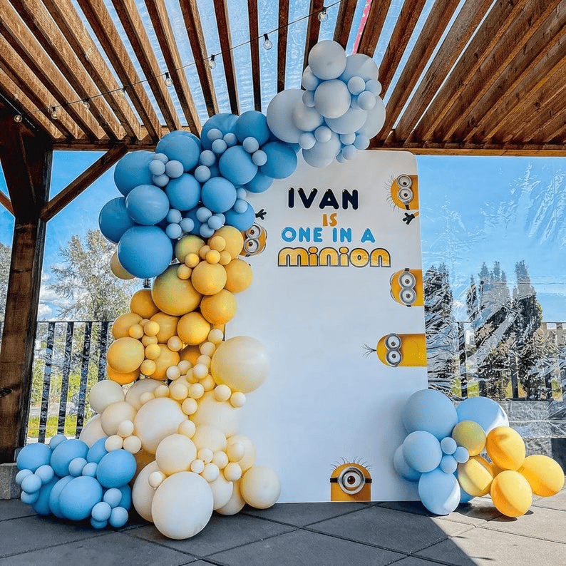 Minion Inspired Balloon Garland Kit