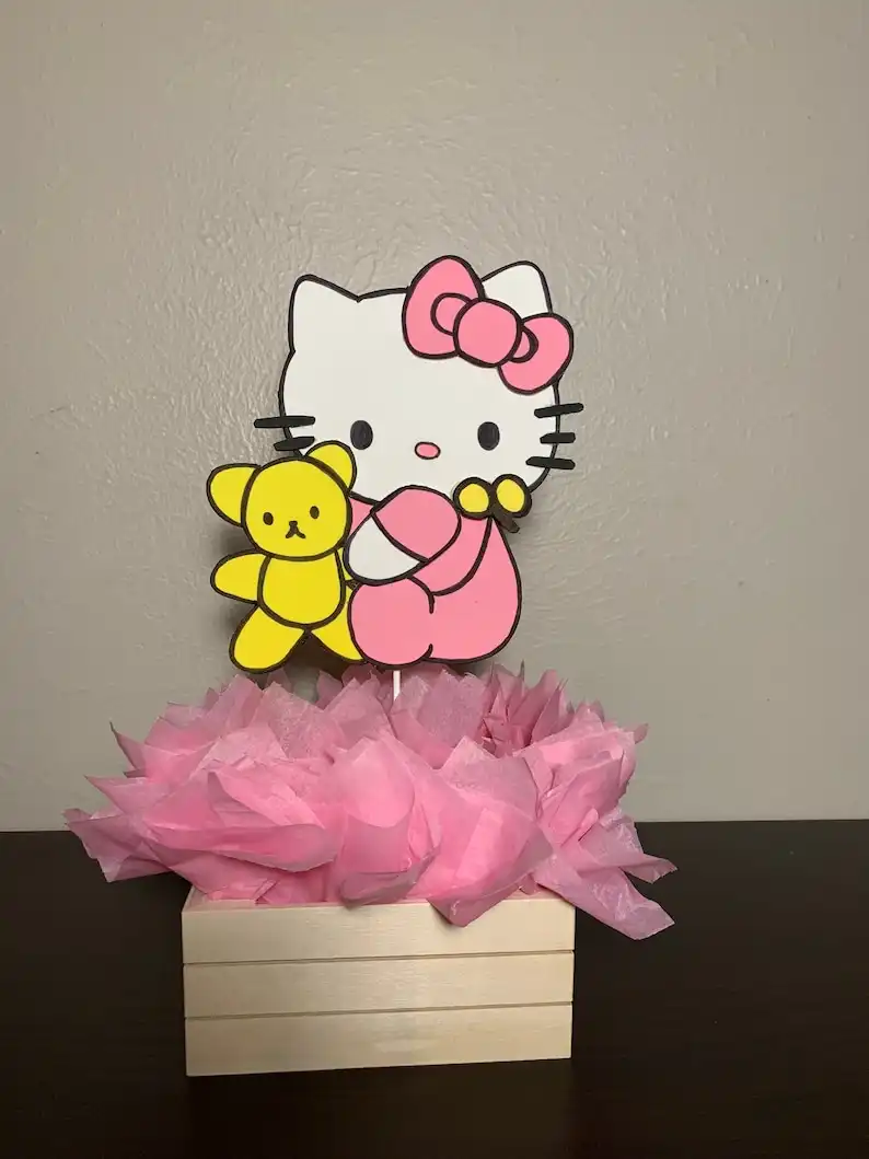 Hello Kitty Centerpiece
