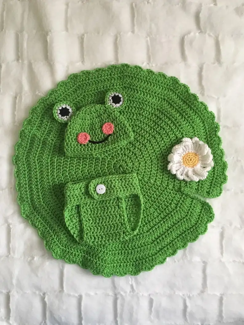 Crochet baby frog outfit